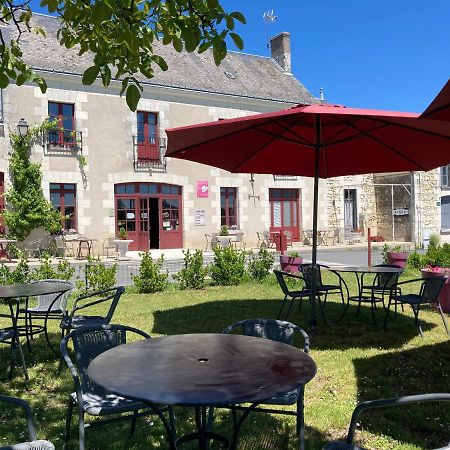 Logis Auberge De Crissay ภายนอก รูปภาพ