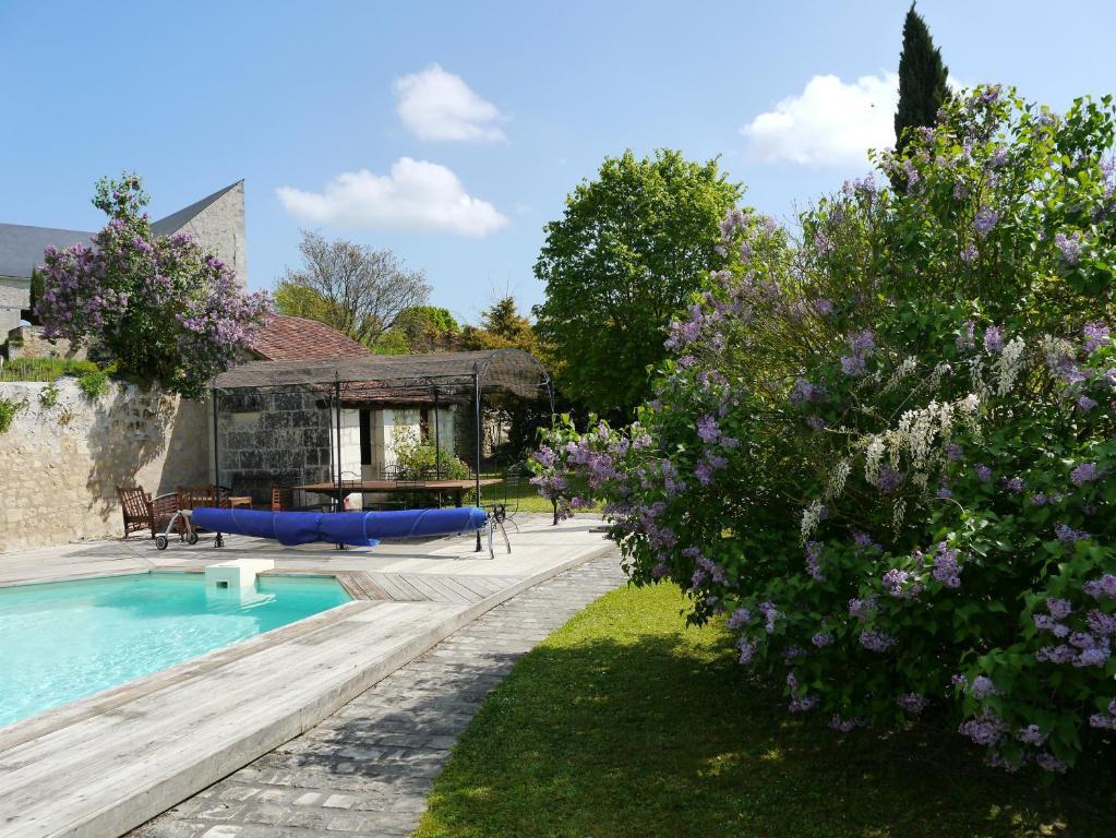 Logis Auberge De Crissay ภายนอก รูปภาพ
